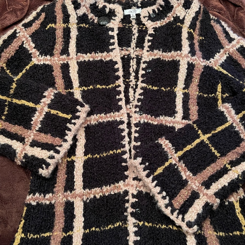 Cache Sparkle Sweater - Picture 2 of 3